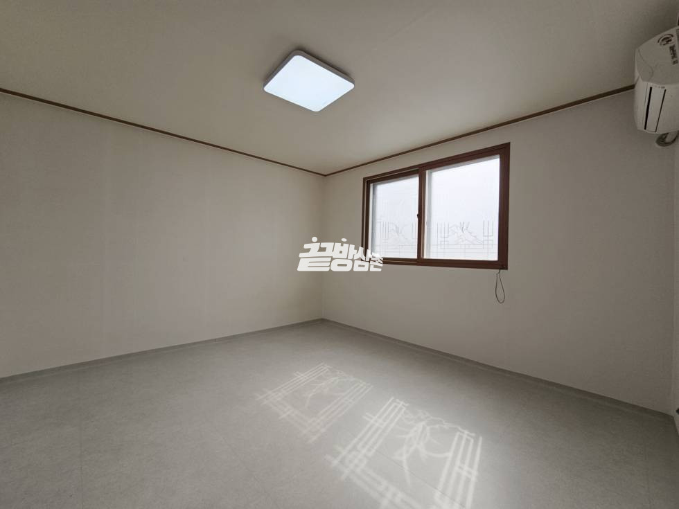 경북 구미시 상모동 14-8 삼화하이츠동 상모초등학교 인근 쓰리룸! 주인세대 클라쓰 #구미빌라 #구미쓰리룸 #주인세대 월세 매물번호 11478 사진 12